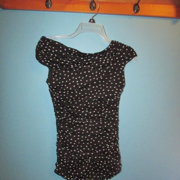 *2 for $25* WHBM Dot Mesh Knit Top - Picture 5 of 7